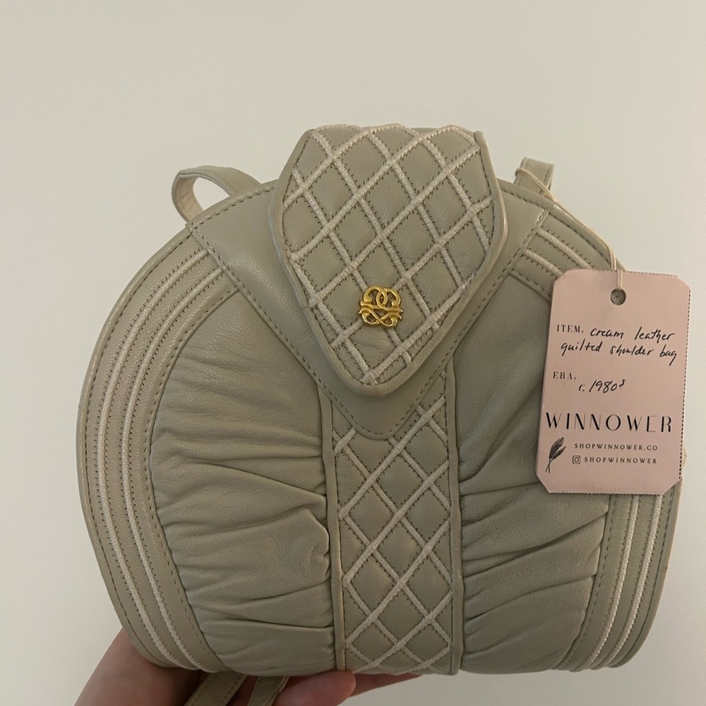 Cute Vintage Rappi Cream Quilted Leather Shoulder Bag